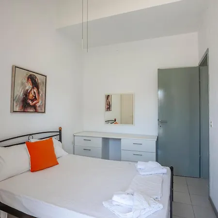 Sofia Summer * Пефкохори